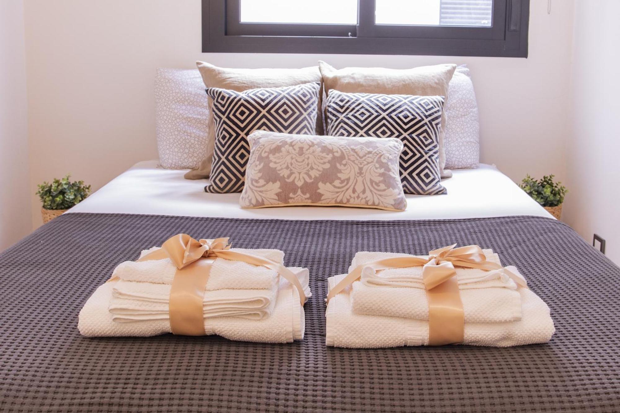 -Malagasunapts- Rooftop Pool & Free Parking Málaga Exterior foto